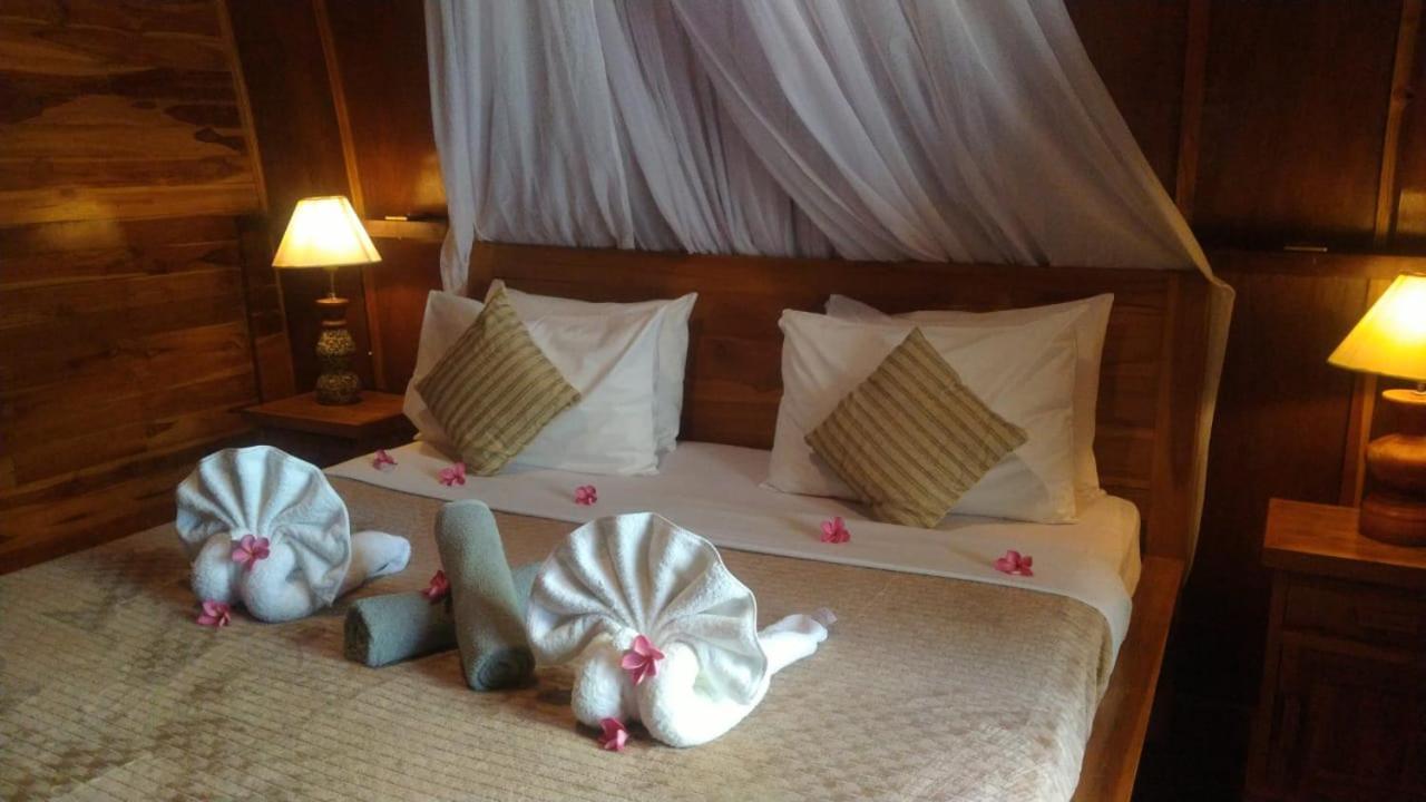 Hakuna Matata Resort غيلي آير المظهر الخارجي الصورة