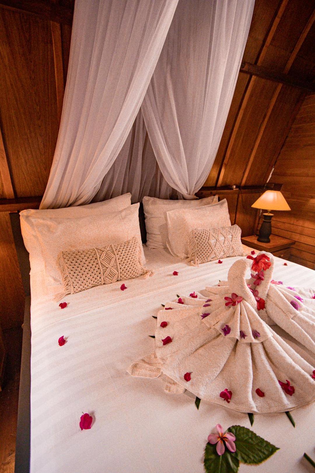 Hakuna Matata Resort غيلي آير المظهر الخارجي الصورة